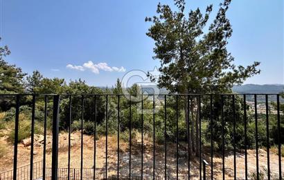 Akyaka’ya 10 dk Mesafede, Satılık Yarı Müstakil Köşe Villa