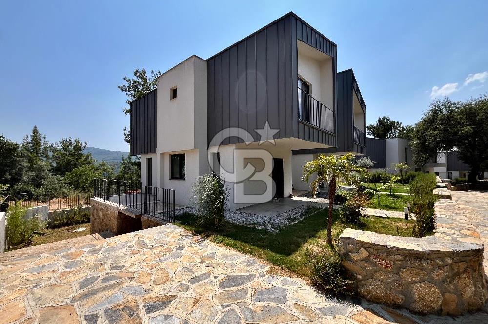 Akyaka’ya 10 dk Mesafede, Satılık Yarı Müstakil Köşe Villa