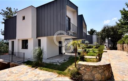 Akyaka’ya 10 dk Mesafede, Satılık Yarı Müstakil Köşe Villa