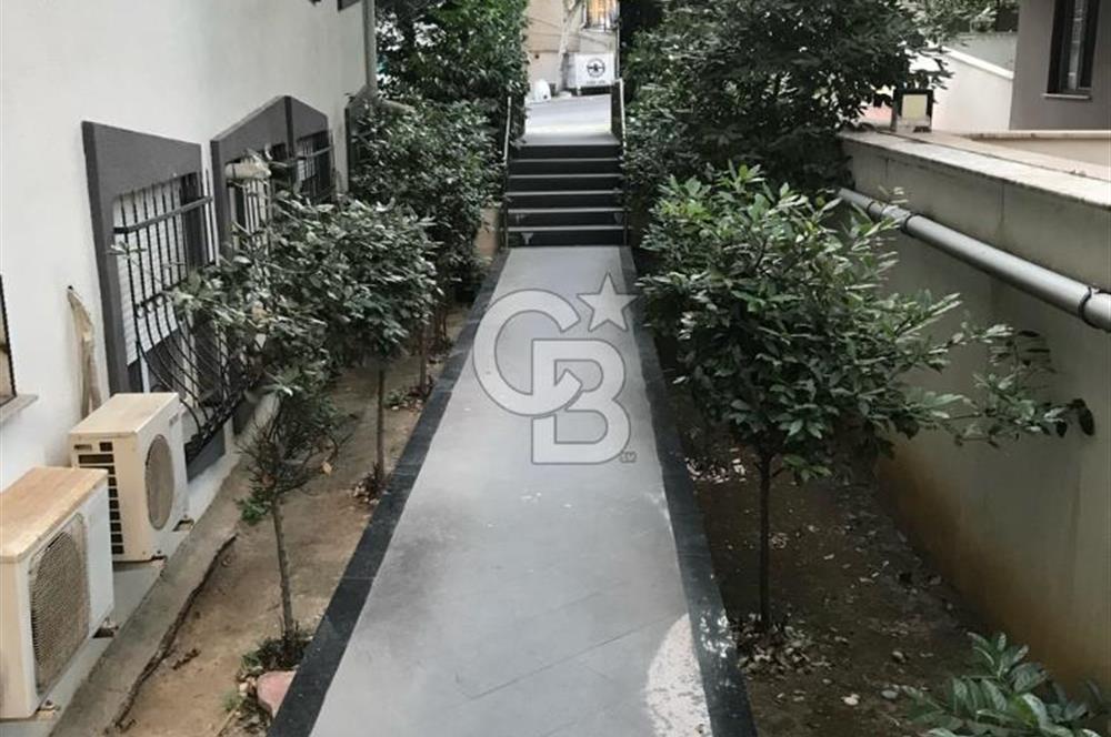 MALTEPE İDEALTEPE'DE MERKEZİ KONUMDA, SATILIK 3+1 BAHÇE KATI