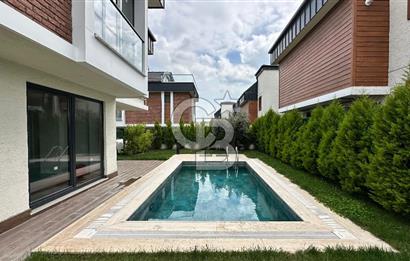 GÜRPINAR'DA SİTE İÇİ 7+2 MÜSTAKİL VİLLA