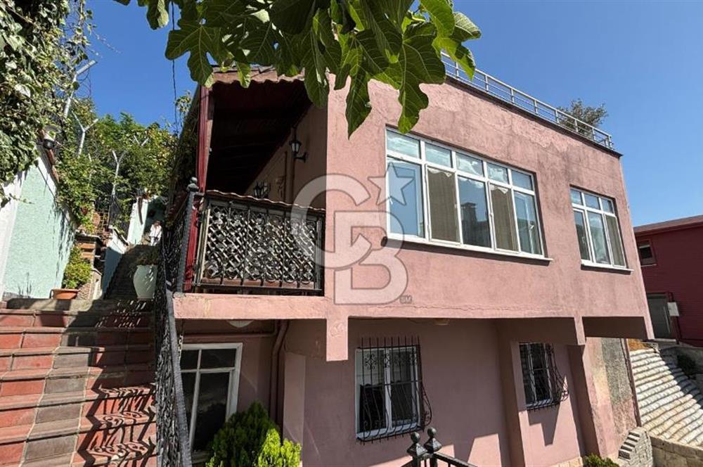 Kuleli’de Panoramik Boğaz Manzaralı 4 Katlı Teraslı Müstakil Bina