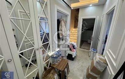 CB ENVOY | Başiskele Moda Pazarı Arkası 4+1 Eğimsiz Çatı Dubleks