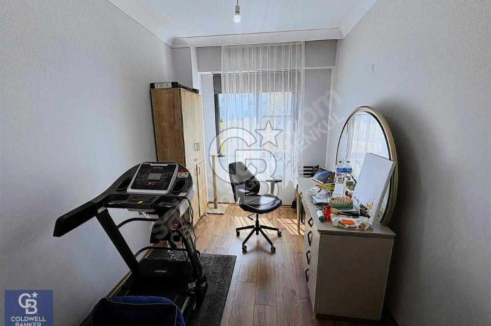 CB ENVOY | Başiskele Moda Pazarı Arkası 4+1 Eğimsiz Çatı Dubleks