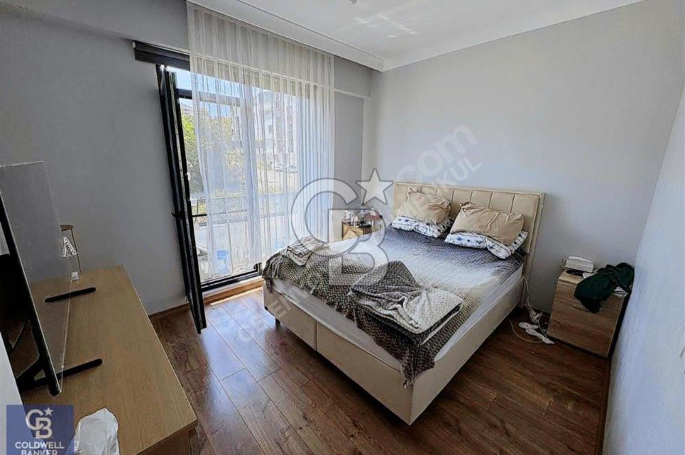 CB ENVOY | Başiskele Moda Pazarı Arkası 4+1 Eğimsiz Çatı Dubleks