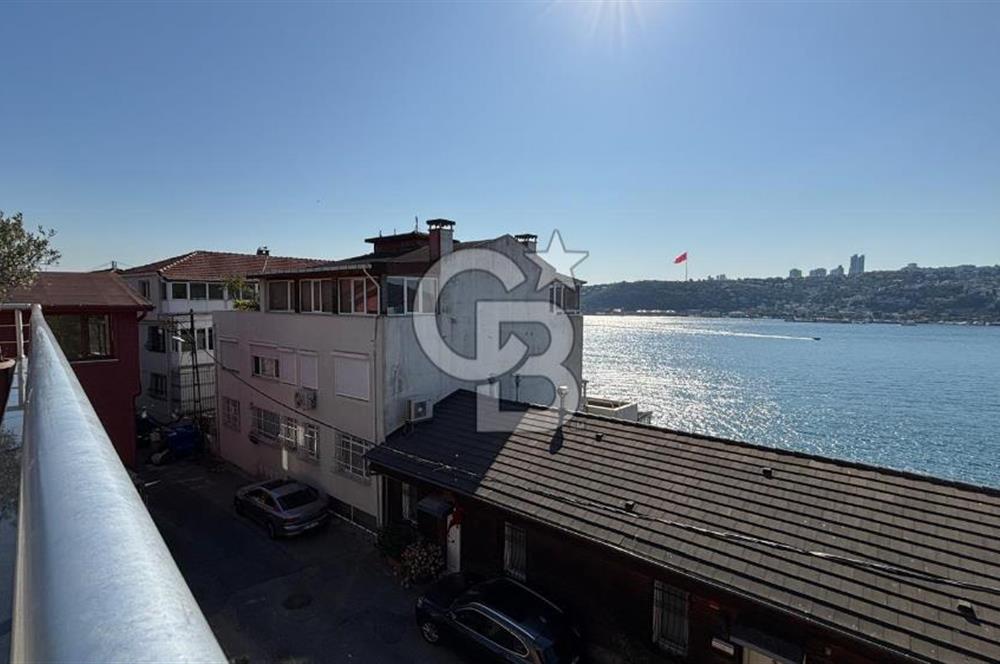 KULELİ'DE PANORAMİK BOĞAZ MANZARALI 4 KATLI TERASLI BİNA