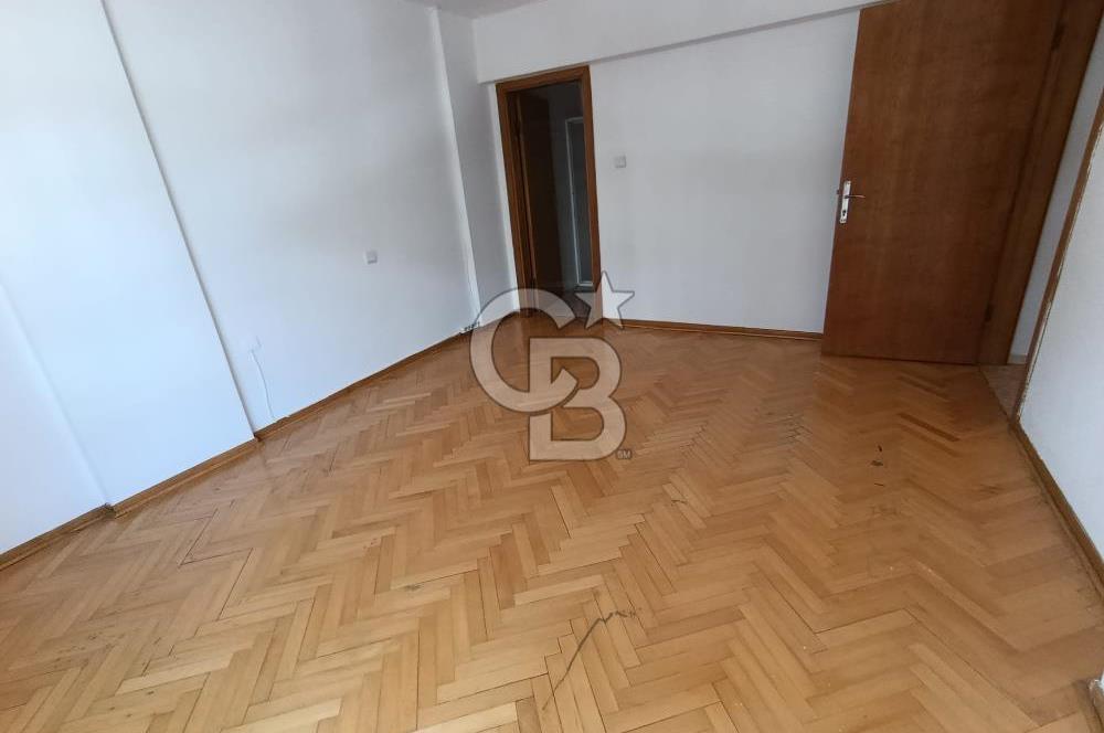 KENEDY  CADDESİ ÜZERİNDE KİRALIK DAİRESİ 3+1