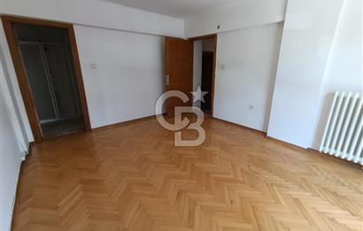 KENEDY  CADDESİ ÜZERİNDE KİRALIK DAİRESİ 3+1