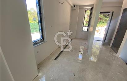 ÇANAKKALE GÜZELYALIDA DENİZE 200 M MESAFEDE SATILIK VİLLA 
