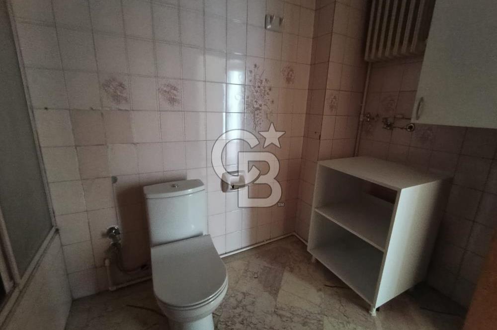 KENEDY  CADDESİ ÜZERİNDE KİRALIK DAİRESİ 3+1