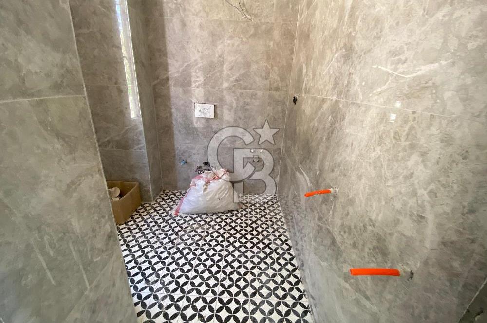 ÇANAKKALE GÜZELYALIDA DENİZE 200 M MESAFEDE SATILIK VİLLA 
