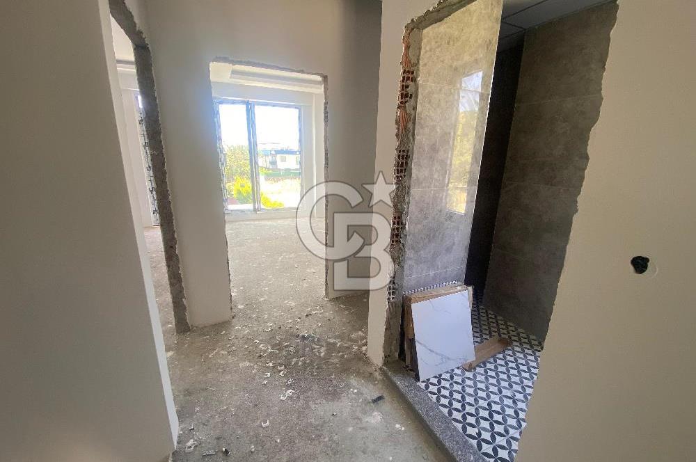 ÇANAKKALE GÜZELYALIDA DENİZE 200 M MESAFEDE SATILIK VİLLA 