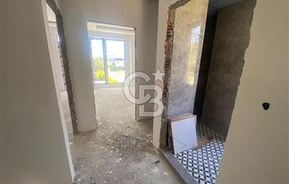 ÇANAKKALE GÜZELYALIDA DENİZE 200 M MESAFEDE SATILIK VİLLA 