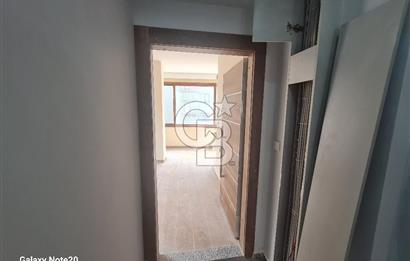 Üsküdar Uncular caddesinde kiralık 1+1 ofis