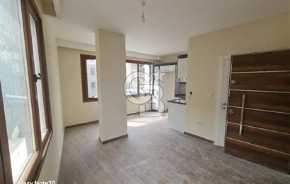Üsküdar Uncular caddesinde kiralık 1+1 ofis