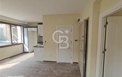 Üsküdar Uncular caddesinde kiralık 1+1 ofis