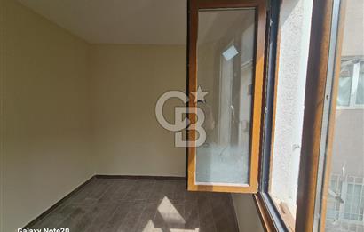Üsküdar Uncular caddesinde kiralık 1+1 ofis