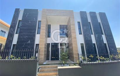 Tuzla'da Site İçerisinde Ultra Lüks Sıfır Kiralık Villa