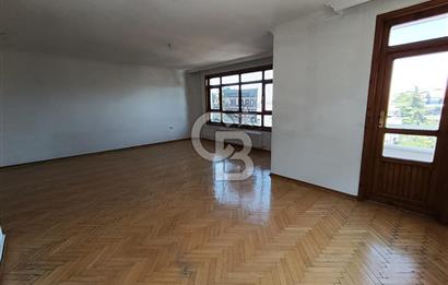 KENEDY  CADDESİ ÜZERİNDE KİRALIK DAİRESİ 3+1