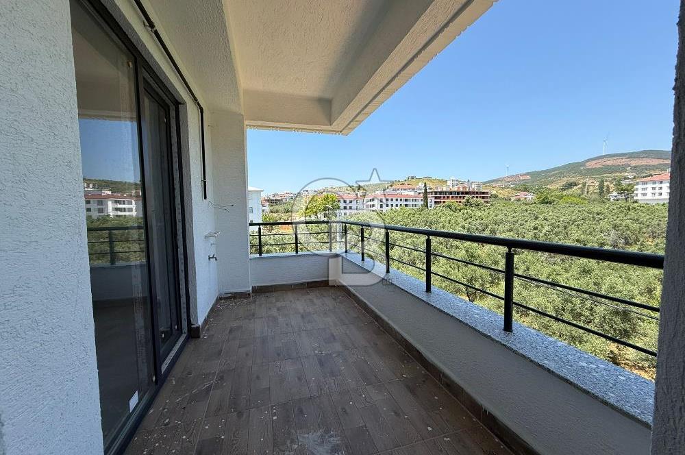 Yalova Armutlu'da Denize Yakın Ultra Lüks 2+1 Daire İskanlı