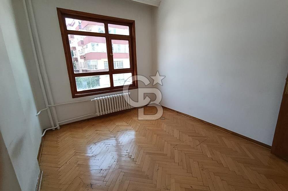 KENEDY  CADDESİ ÜZERİNDE KİRALIK DAİRESİ 3+1