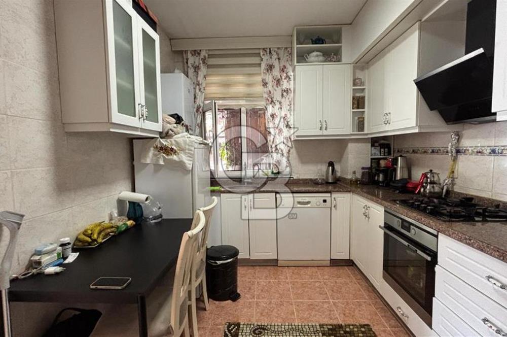 KULELİ'DE PANORAMİK BOĞAZ MANZARALI 4 KATLI TERASLI BİNA