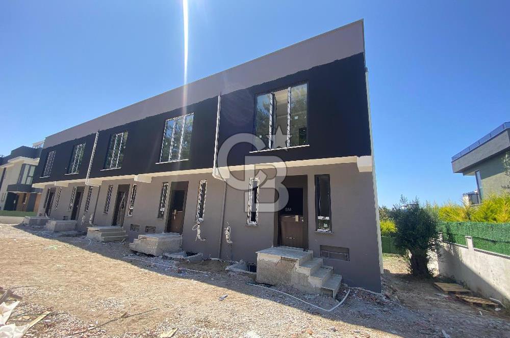 ÇANAKKALE GÜZELYALIDA DENİZE 200 M MESAFEDE SATILIK VİLLA 