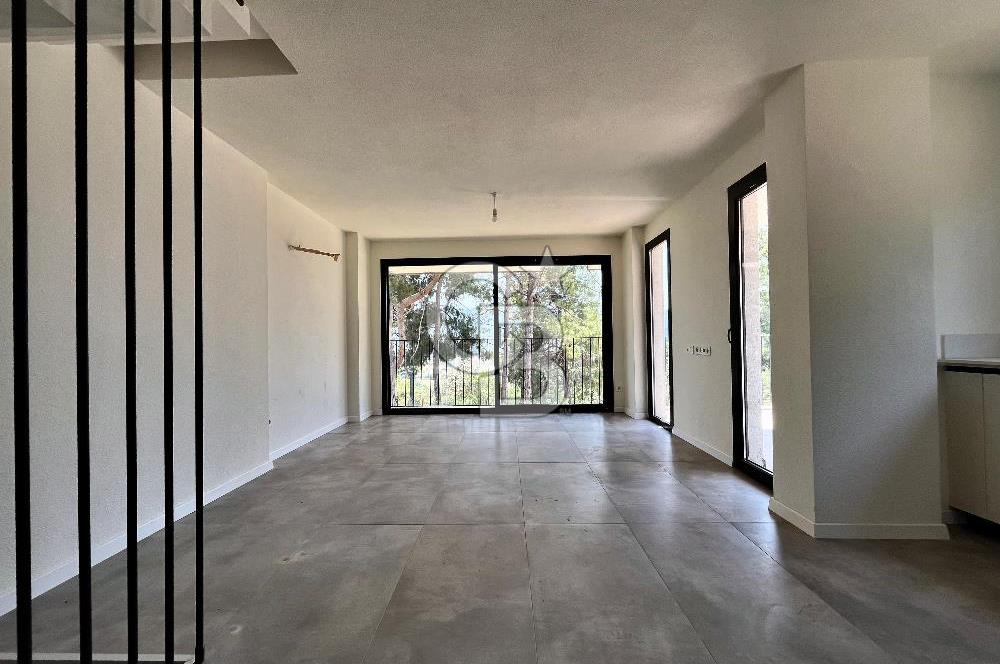 Ula Ataköy’de Satılık, Sıfır, Yarı Müstakil Villa