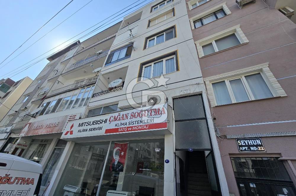 ALİAĞA'DA MERKEZİ KONUMDA EŞYALI KİRALIK 3+1 DAİRE