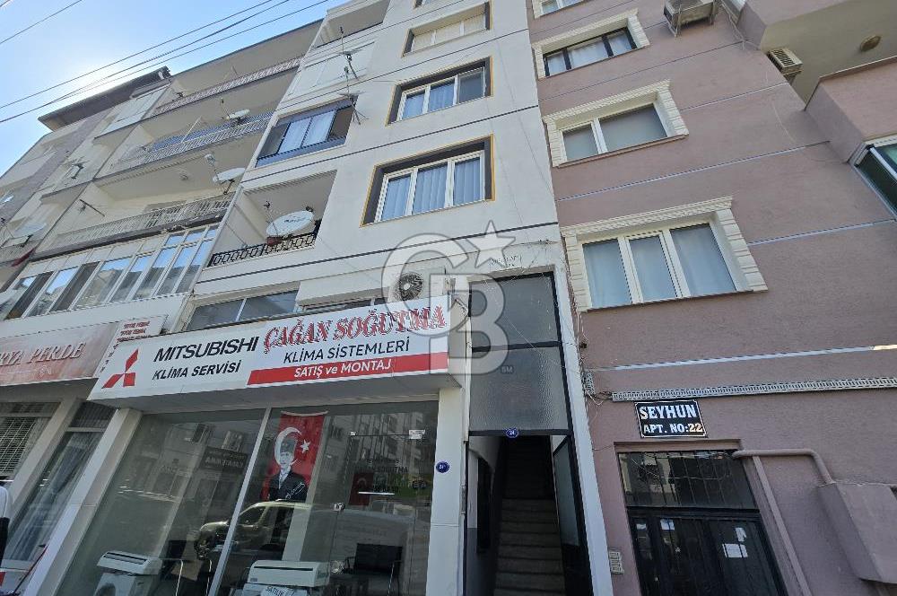 ALİAĞA'DA MERKEZİ KONUMDA EŞYALI KİRALIK 3+1 DAİRE