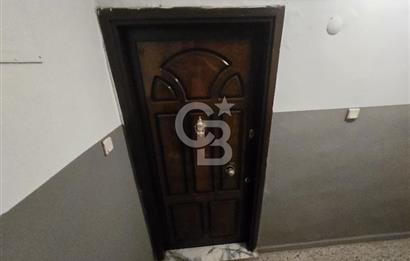 ALİAĞA'DA MERKEZİ KONUMDA EŞYALI KİRALIK 3+1 DAİRE