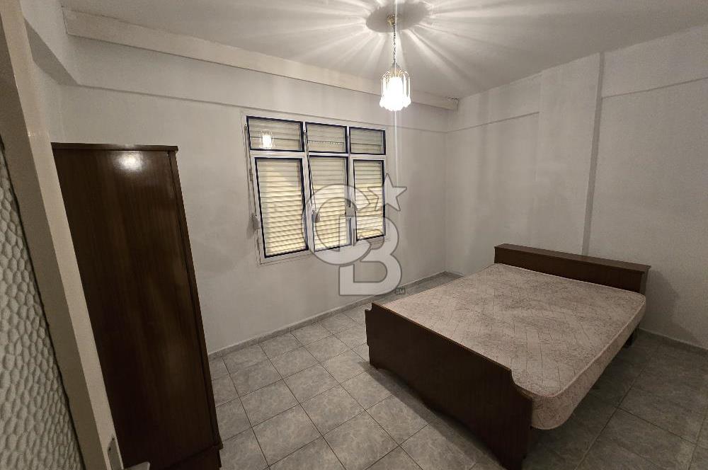 ALİAĞA'DA MERKEZİ KONUMDA EŞYALI KİRALIK 3+1 DAİRE