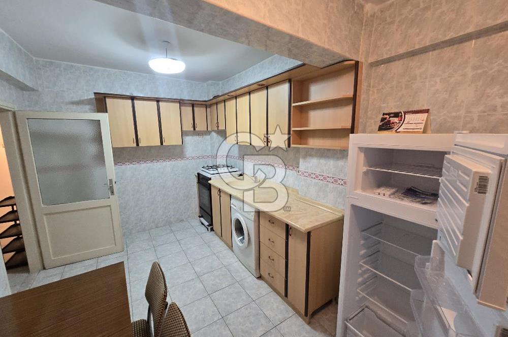 ALİAĞA'DA MERKEZİ KONUMDA EŞYALI KİRALIK 3+1 DAİRE