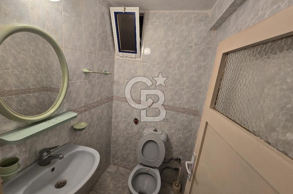 ALİAĞA'DA MERKEZİ KONUMDA EŞYALI KİRALIK 3+1 DAİRE