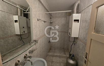 ALİAĞA'DA MERKEZİ KONUMDA EŞYALI KİRALIK 3+1 DAİRE