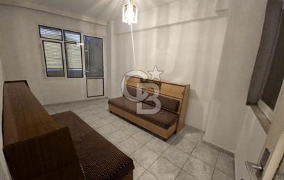 ALİAĞA'DA MERKEZİ KONUMDA EŞYALI KİRALIK 3+1 DAİRE