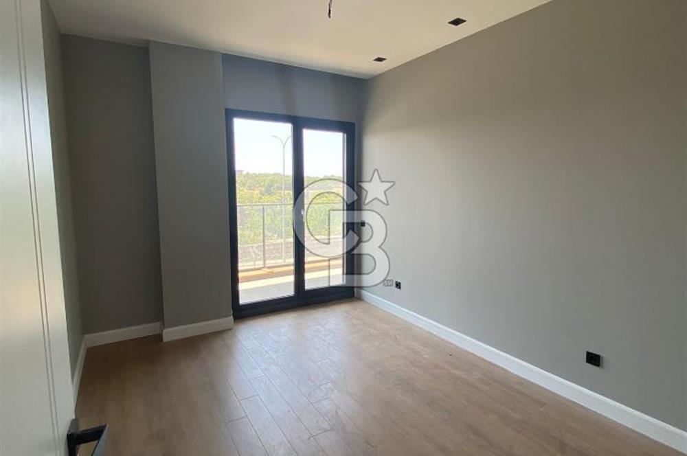 Tuzla'da Site İçerisinde Ultra Lüks Sıfır Kiralık Villa