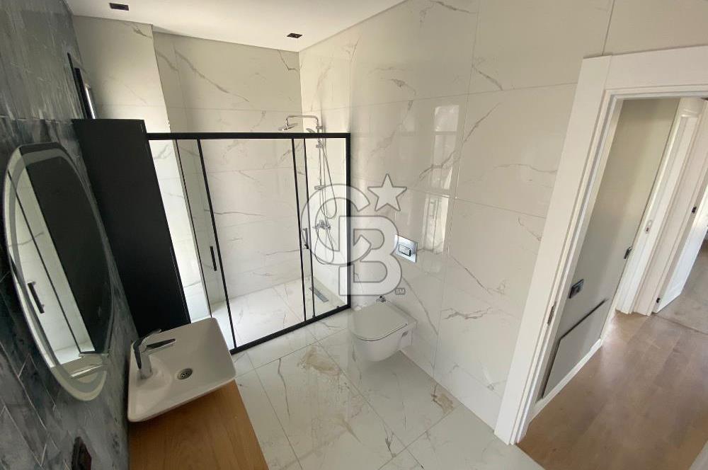 Tuzla'da Site İçerisinde Ultra Lüks Sıfır Kiralık Villa