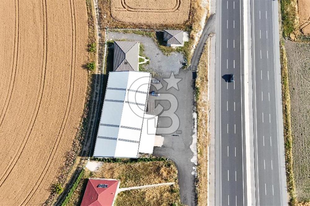 Çatalcada 1.600 m² Kapalı Depo + 5.400 m² Açık Alan Kiralık