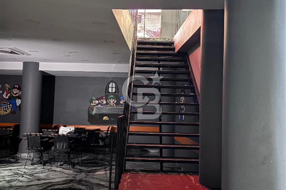 ASMALI MESCİTTE KÖŞE KONUMLU KİRALIK DÜKKAN 