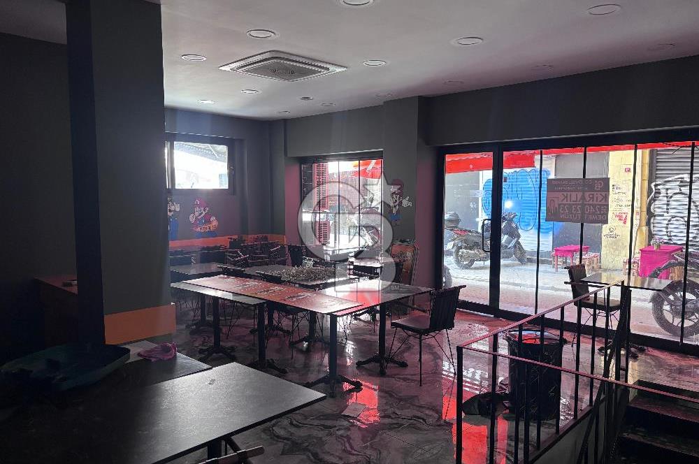 ASMALI MESCİTTE KÖŞE KONUMLU KİRALIK DÜKKAN 
