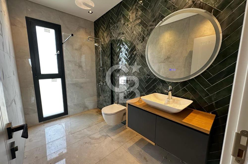 Tuzla'da Site İçerisinde Ultra Lüks Sıfır Kiralık Villa