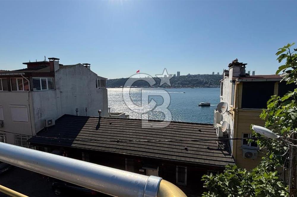 KULELİ'DE PANORAMİK BOĞAZ MANZARALI 4 KATLI TERASLI BİNA