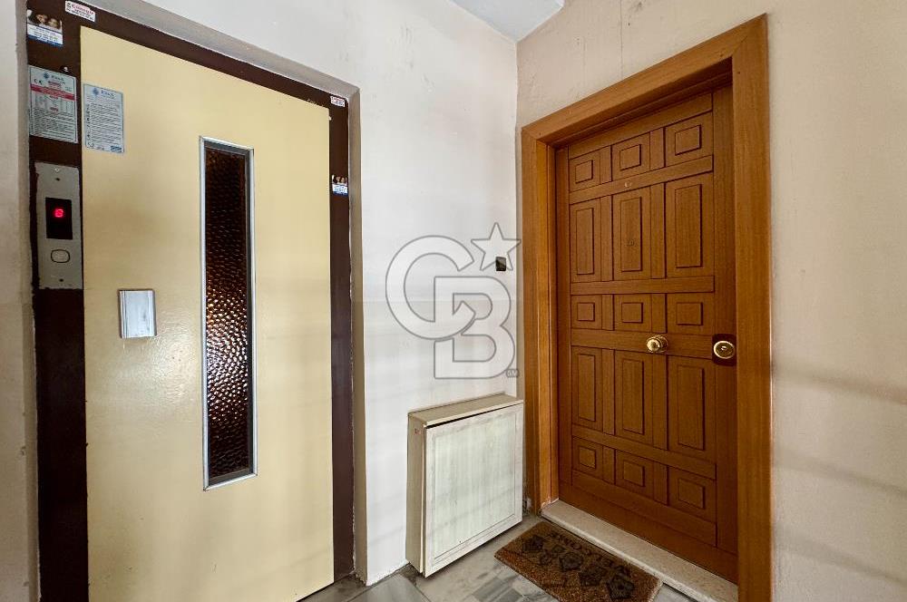 KOZYATAĞI MİNİBÜS CAD 2. PARALELİ, YÜKSEK KATTA, BALKONLU, FERAH 3+1 DAİRE