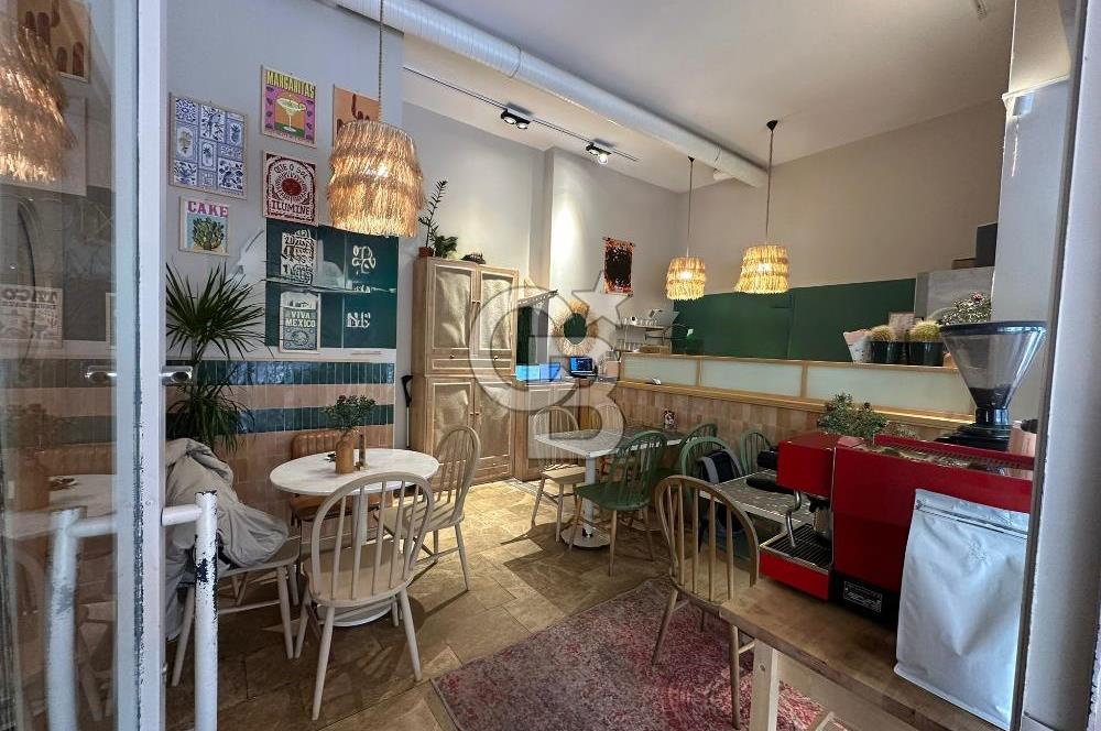 CADDEBOSTAN PLAJ YOLU SOKAK YÜKSEK CİROLU RESTAURANT&CAFE