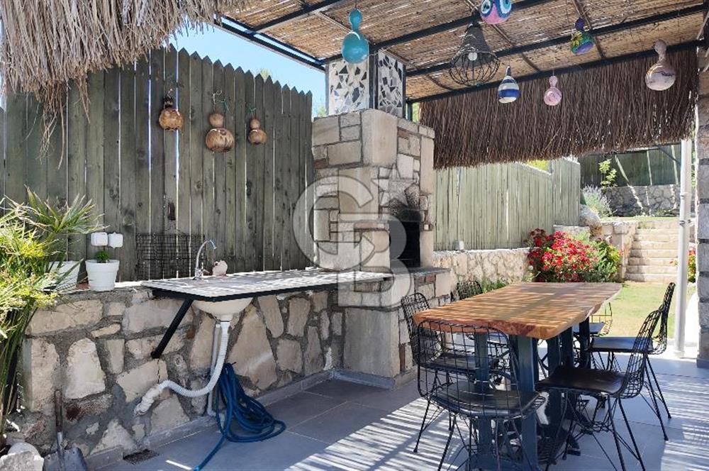 Antalya Kaş Sarıbelen De Triplex Satılık Taş Ev