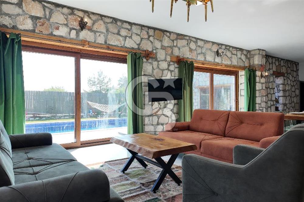 Antalya Kaş Sarıbelen De Triplex Satılık Taş Ev
