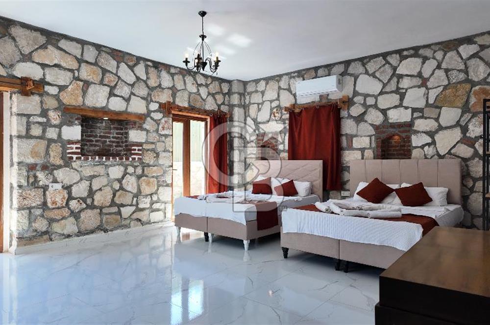 Antalya Kaş Sarıbelen De Triplex Satılık Taş Ev