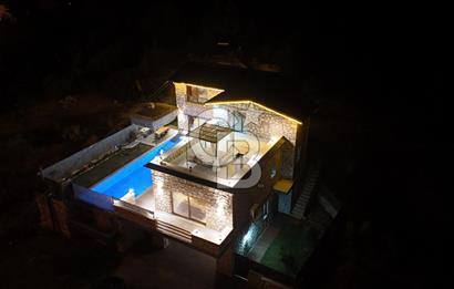 Antalya Kaş Sarıbelen De Triplex Satılık Taş Ev