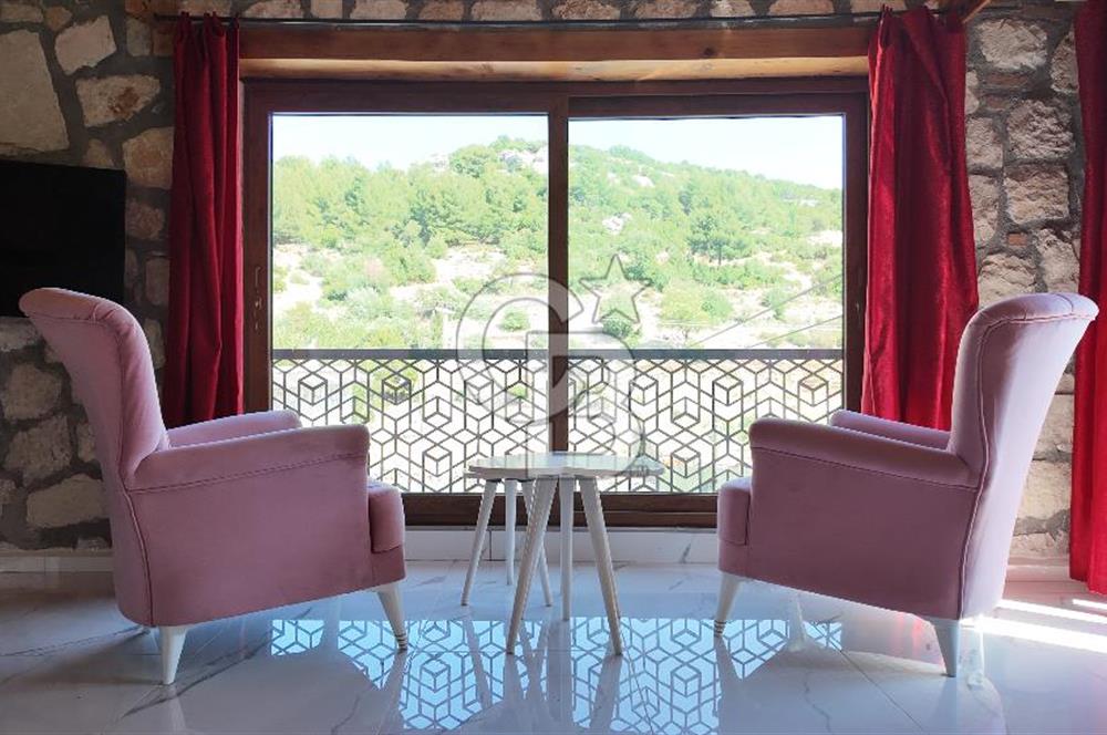 Antalya Kaş Sarıbelen De Triplex Satılık Taş Ev